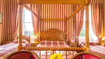 Quadruple Room | Iron/ironing board (on request), free WiFi, bed sheets