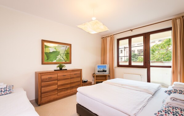 Apartment, 2 Bedrooms (6 pax) | 1 bilik tidur, seterika/papan seterika, katil bayi/kot (percuma) 