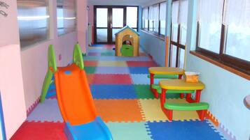 Children’s play area – indoor