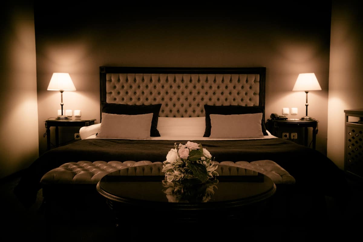 Senior Suite, 1 King Bed | 1 bedroom, premium bedding, in-room safe, desk