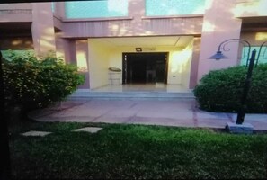 Entrada de la propiedad