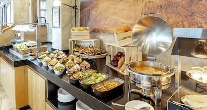 Ramon Suites Hotel
