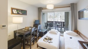 Flat-screen TV - Vacancéole - Les Jardins de Balnéa (Loudenvielle)