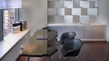 Télévision à écran plat de 49 pouces avec chaßnes par cùble, télévision