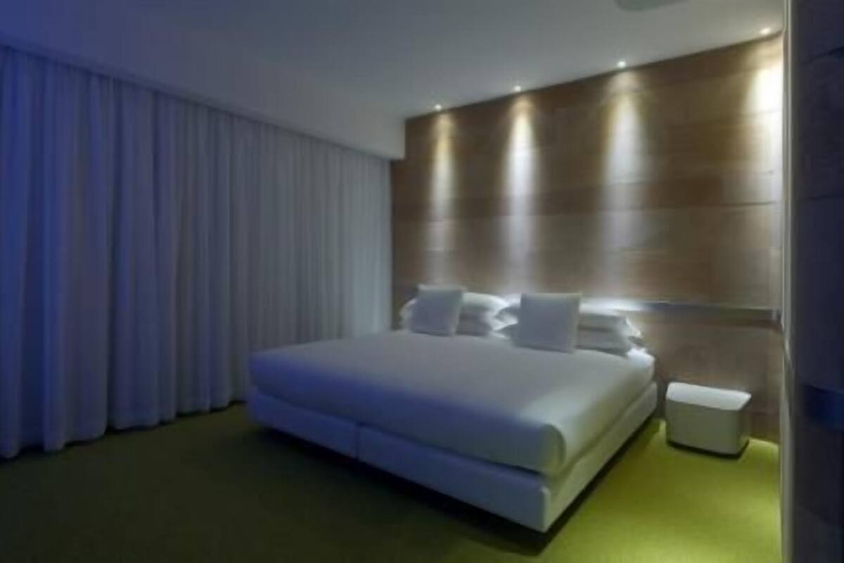 Egyptian cotton sheets, premium bedding, memory-foam beds, minibar