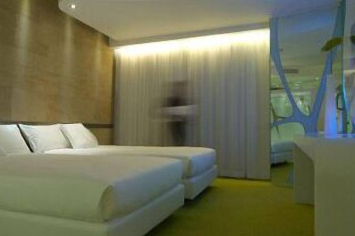 Egyptian cotton sheets, premium bedding, memory-foam beds, minibar