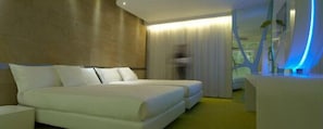Egyptian cotton sheets, premium bedding, memory foam beds, minibar - A Point Arezzo Park Hotel (Arezzo)