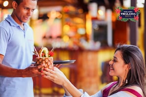 Poolside bar - ThalassaGarden Hotel - Pousada (Tibau do Sul)