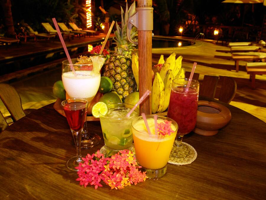 Poolbar