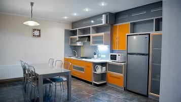 Full-size fridge, microwave