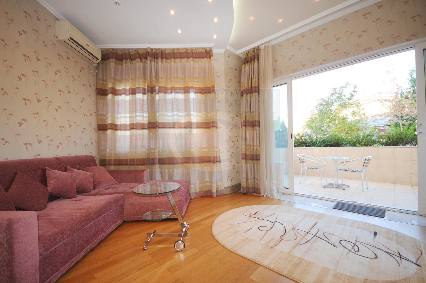 Standard Apartment, 1 Bedroom | Living area | Smart TV, DVD player