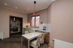 Standard Apartment, 2 Bedrooms | 1 bedroom, in-room safe, desk, iron/ironing board - First Choice Apartments (Chisinau)