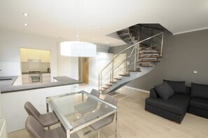 Standard-Apartment, 1 Schlafzimmer | 1 Schlafzimmer, Zimmersafe, Schreibtisch, Bügeleisen/Bügelbrett