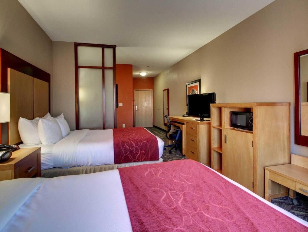 Desk, iron/ironing board, free WiFi, bed sheets