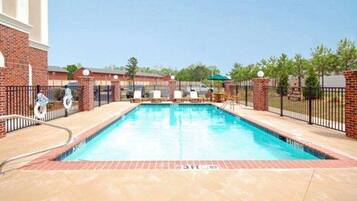 Seasonal outdoor pool