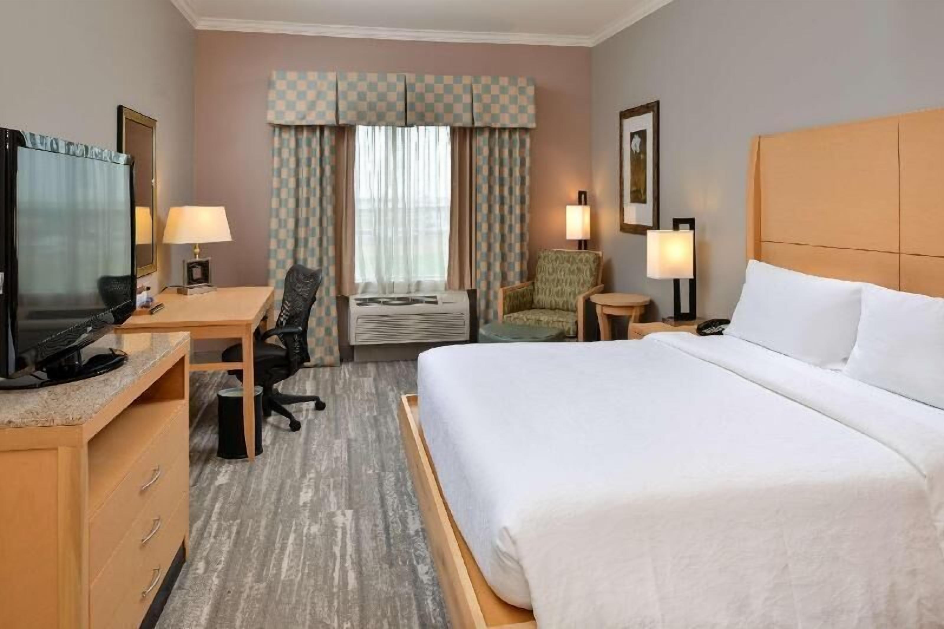 Premium bedding, pillowtop beds, in-room safe, soundproofing