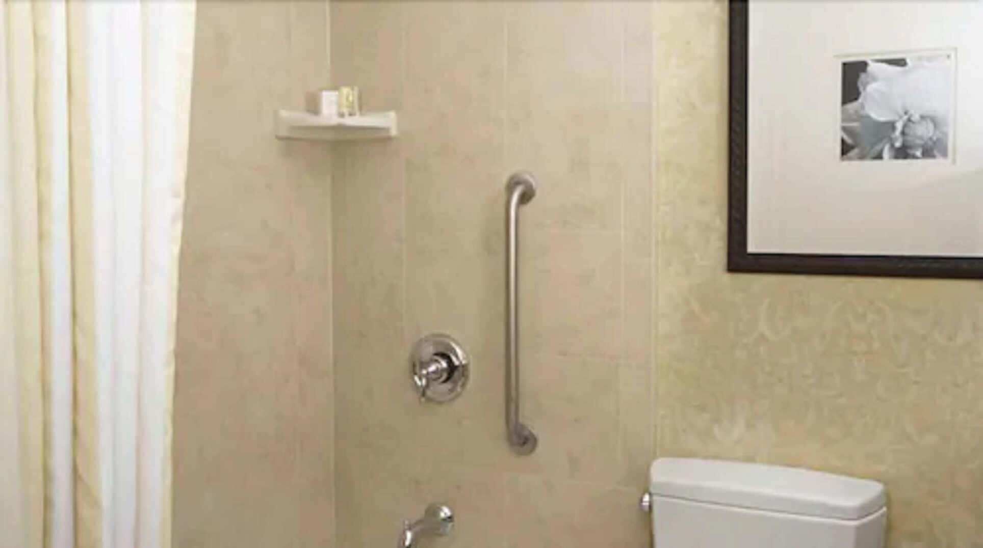 Bathroom | Free toiletries, hair dryer, towels