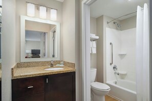 Combined shower/bathtub, free toiletries, hair dryer, towels - TownePlace Suites by Marriott Scranton Wilkes-Barre (Moosic)
