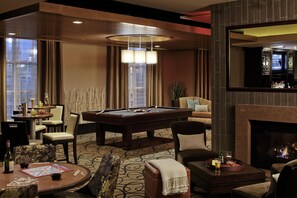 Billiards - Hyatt House Shelton (Shelton)