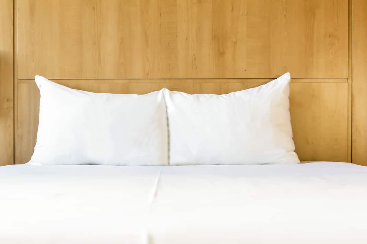 In-room safe, desk, iron/ironing board, cribs/infant beds