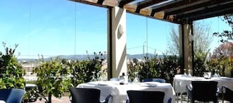 El Tollo Hotel