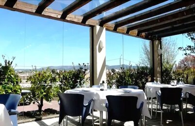 El Tollo Hotel