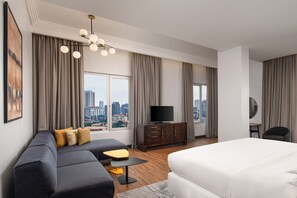 Junior Suite, 1 King Bed, City View