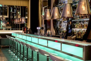 Bar (on property) - Centro Barsha (Dubai)