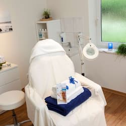 Phòng tắm hơi, bồn tắm thủy lực, trị liệu toàn thân, massage đá nóng