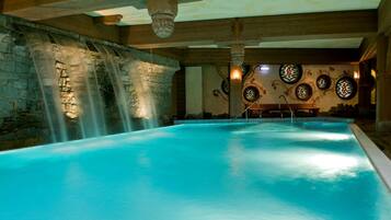 Innenpool, Liegestühle