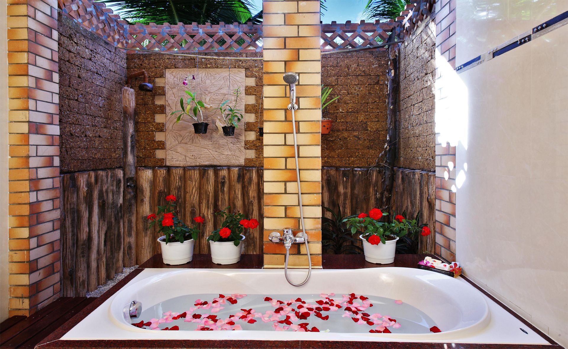 family villa, 2 bedrooms | minibar, in-room safe, blackout curtains, free wifi