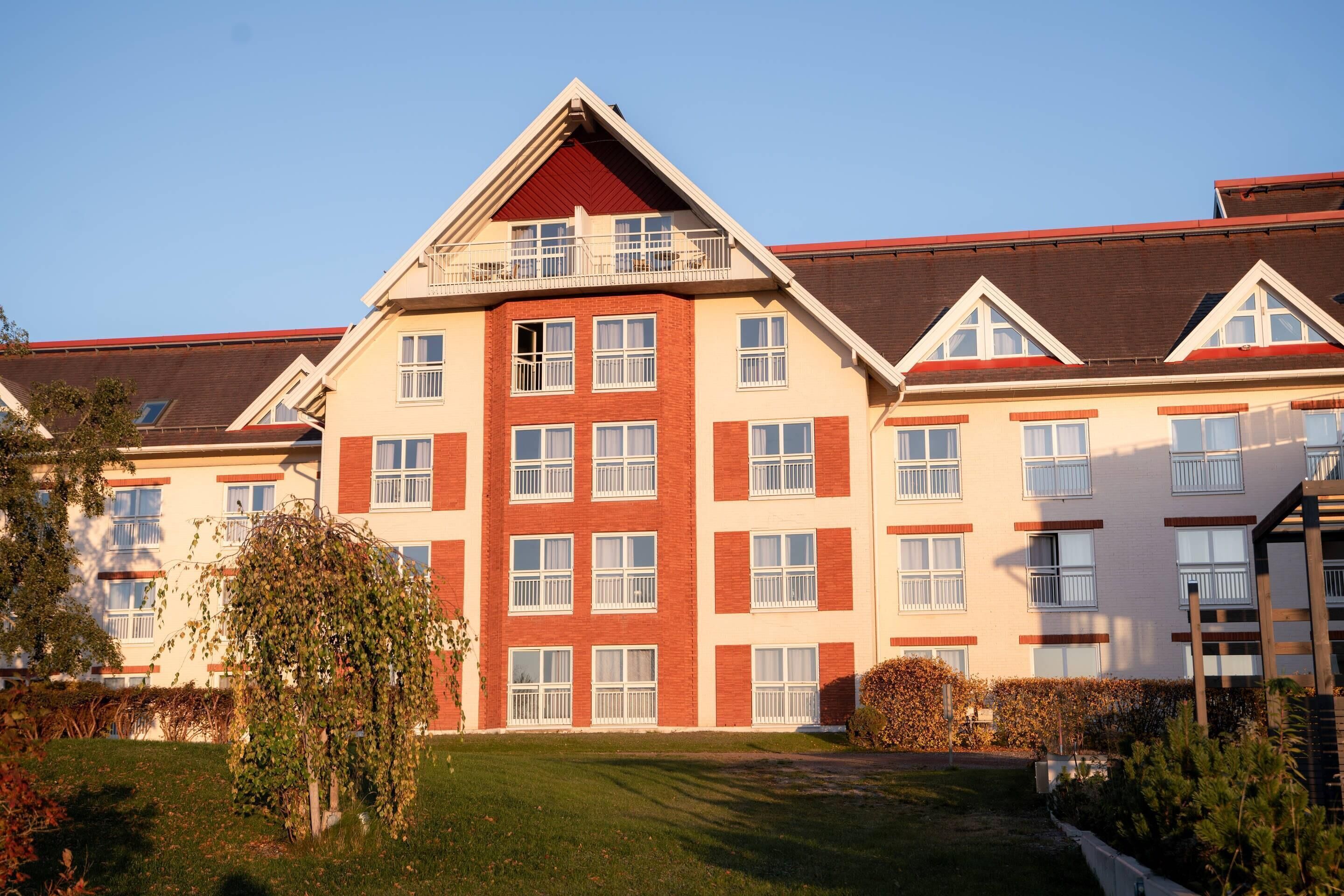 المنشأة من الخارج