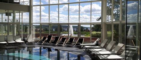 Sauna, poreallas, höyrysauna, kasvohoitoja