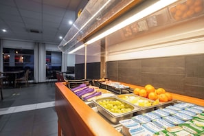 Daily buffet breakfast (EUR 12.90 per person)