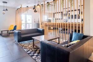 Lobby - Kyriad Dijon Sud - Longvic (Longvic)