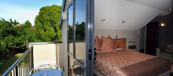 Athena Motel & Apartments