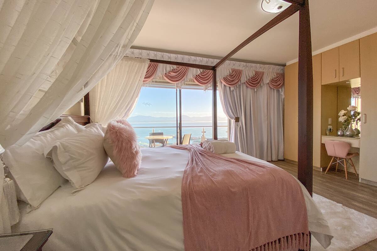 Executive Apartment | 1 bedroom, premium bedding, in-room safe, desk