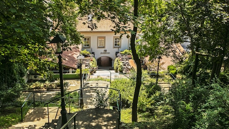 Jardín. Hotel Jägerhorn