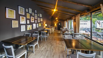 Desayuno buffet incluido todos los días 