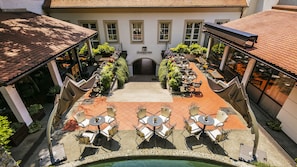 Free daily buffet breakfast - Hotel Jägerhorn (Zagreb)