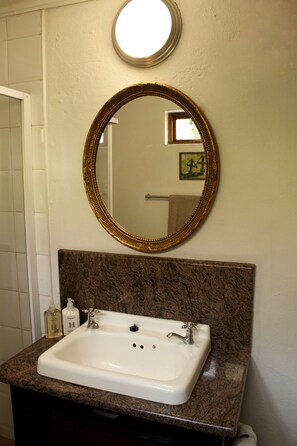 Arran Standard Room | Bathroom sink - Hampton House (Centurion)