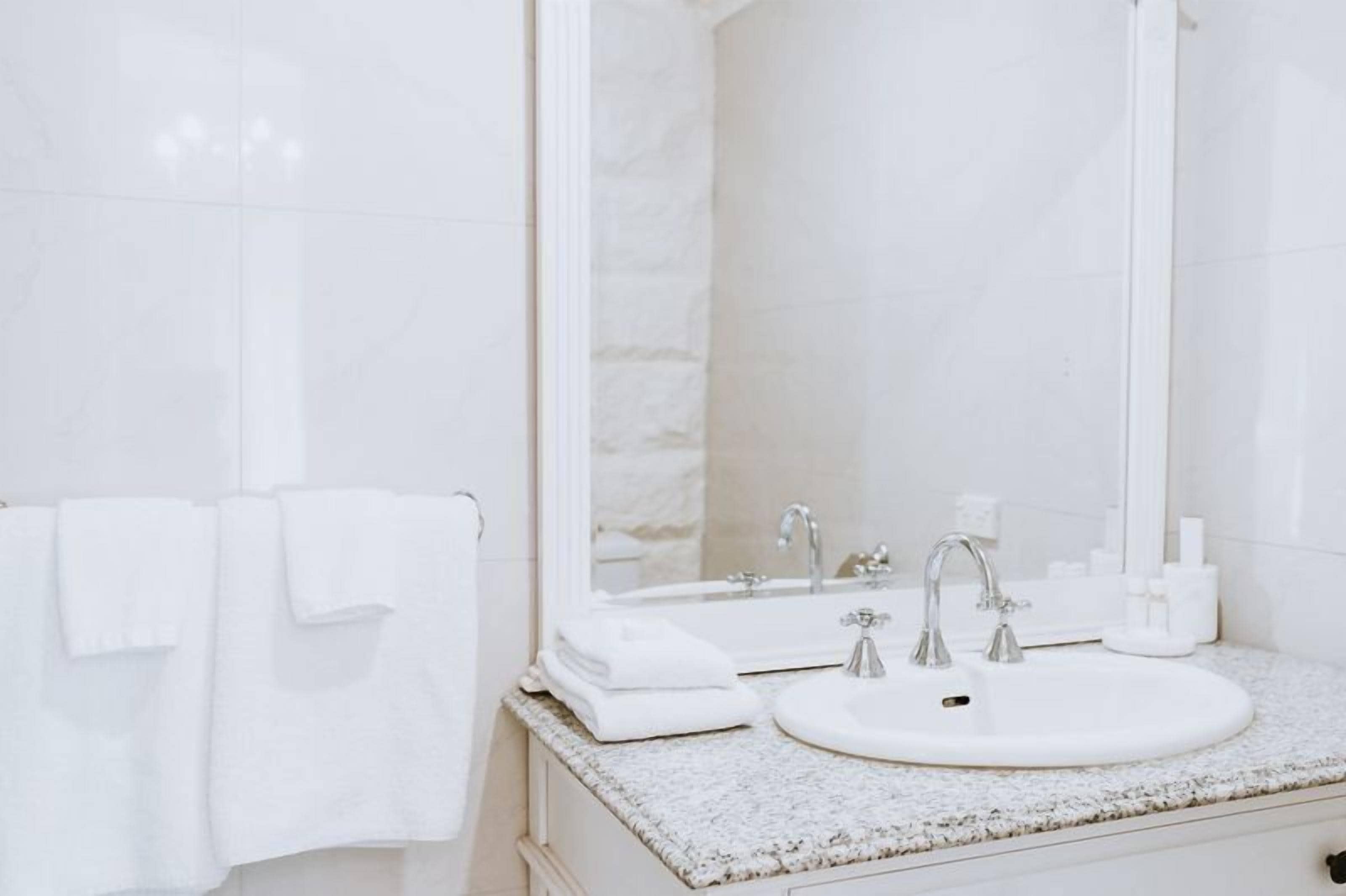 victorian suite | egyptian cotton sheets, premium bedding, select comfort beds