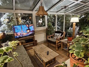 Villa Elena  | 高級寝具、ミニバーのアイテム (無料)、セーフティボックス (室内)、客室ごとに異なる装飾