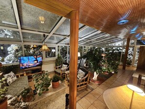 Villa Elena  | Hiên