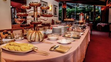 Petit déjeuner buffet compris tous les jours