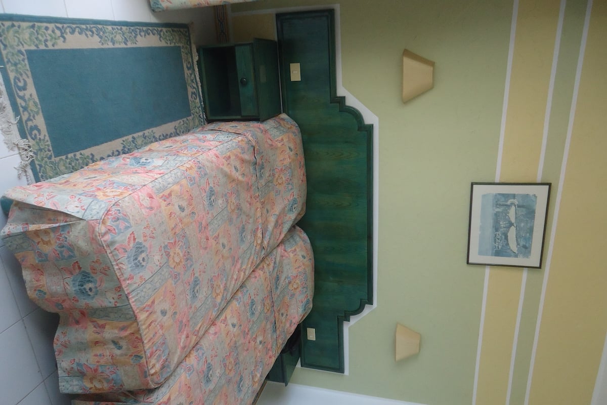Tweepersoonskamer | Een kluis op de kamer, verduisterende gordijnen, gratis babybedden