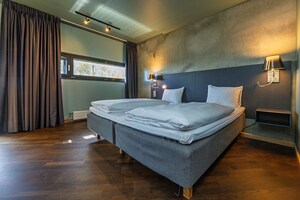 Familierom, ikke-røyk | Skrivebord, lydisolert, barnesenger og sengetøy