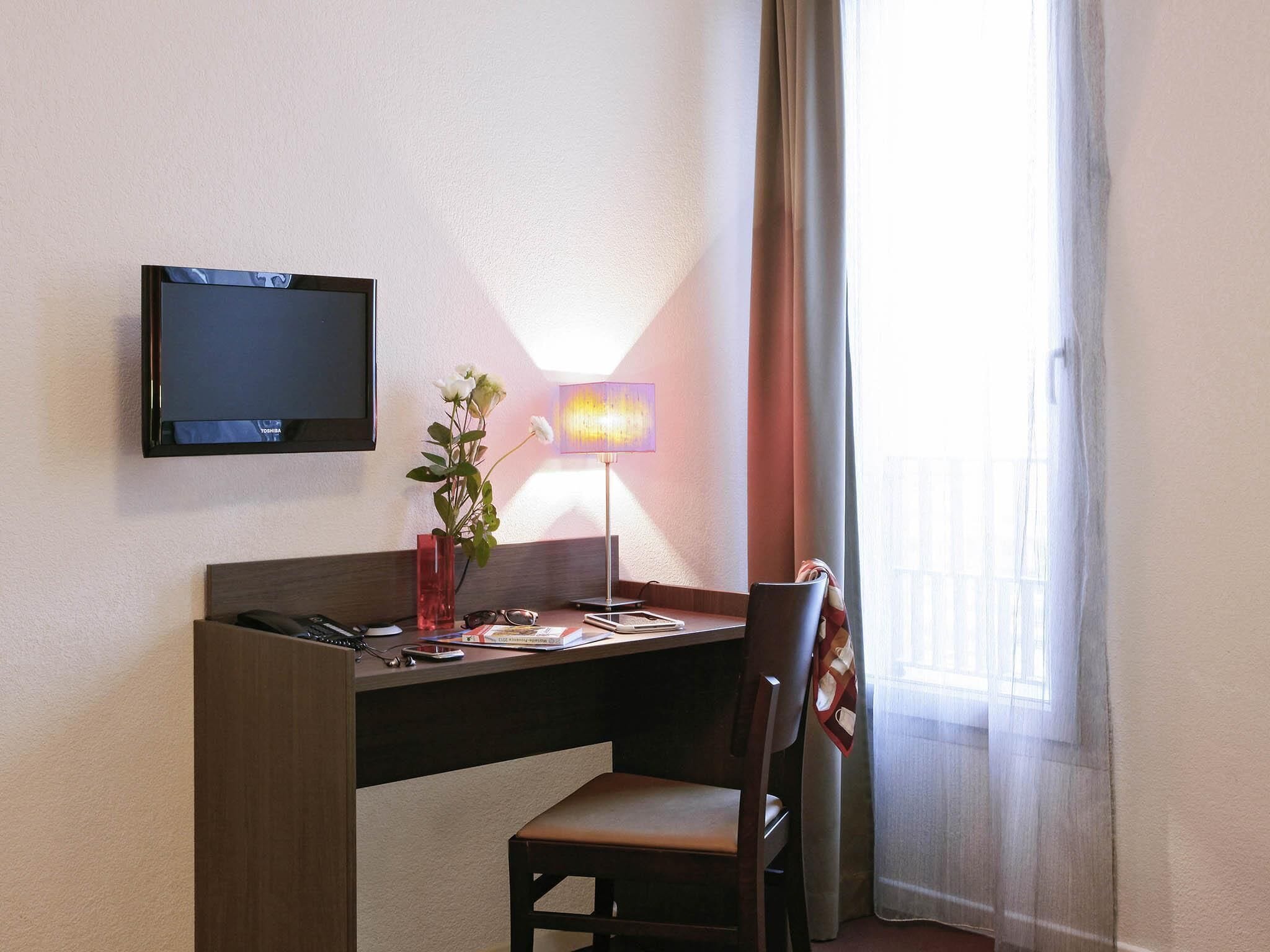Studio | Individuelt innredet, skrivebord, lydisolert og wi-fi (inkludert)