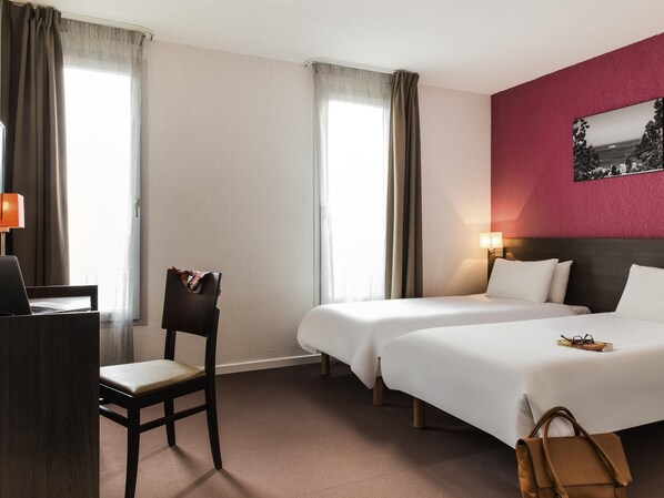 Ameublement personnalisé, bureau, chambres insonorisées, Wi-Fi gratuit