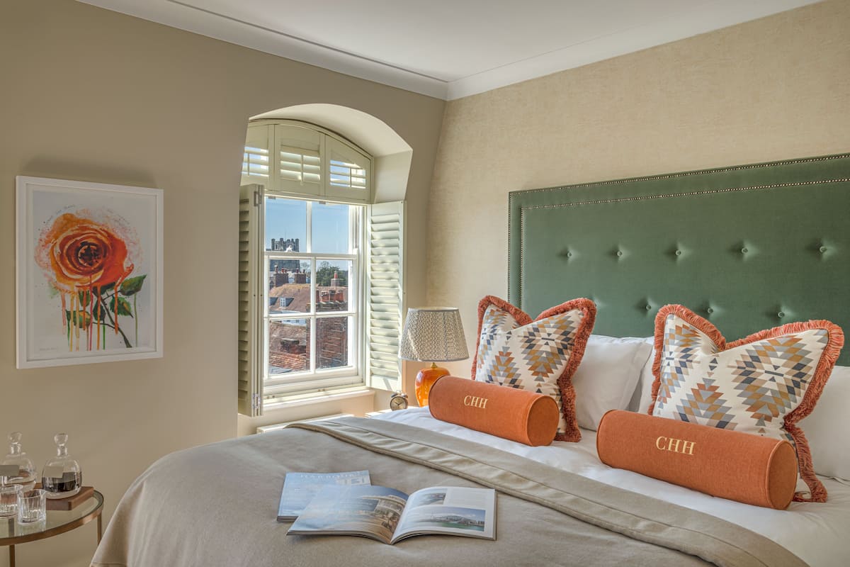 desk, iron/ironing board, rollaway beds, free wifi